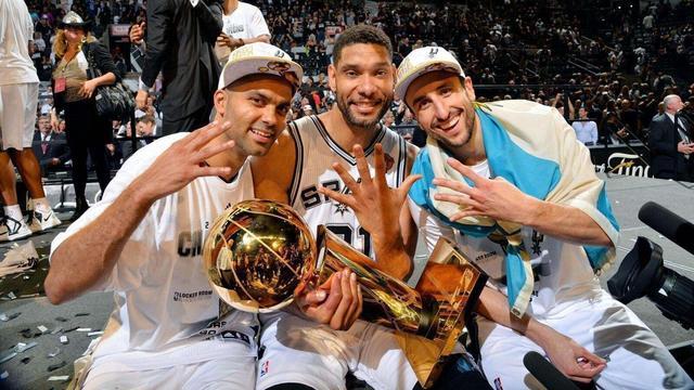 四川队翻盘公牛，詹姆斯扛起全队