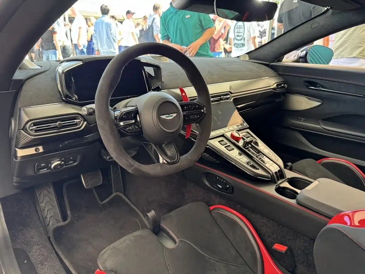 阿斯顿马丁逆转威廉姆斯,皮亚斯特里统治全场 阿斯顿马丁逆转威廉姆斯,皮亚斯特里统治全场