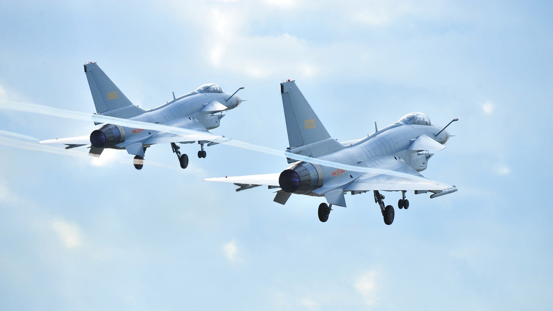 文明的火种,从拉什福德点燃的赛场,到马赛斩落的樱花