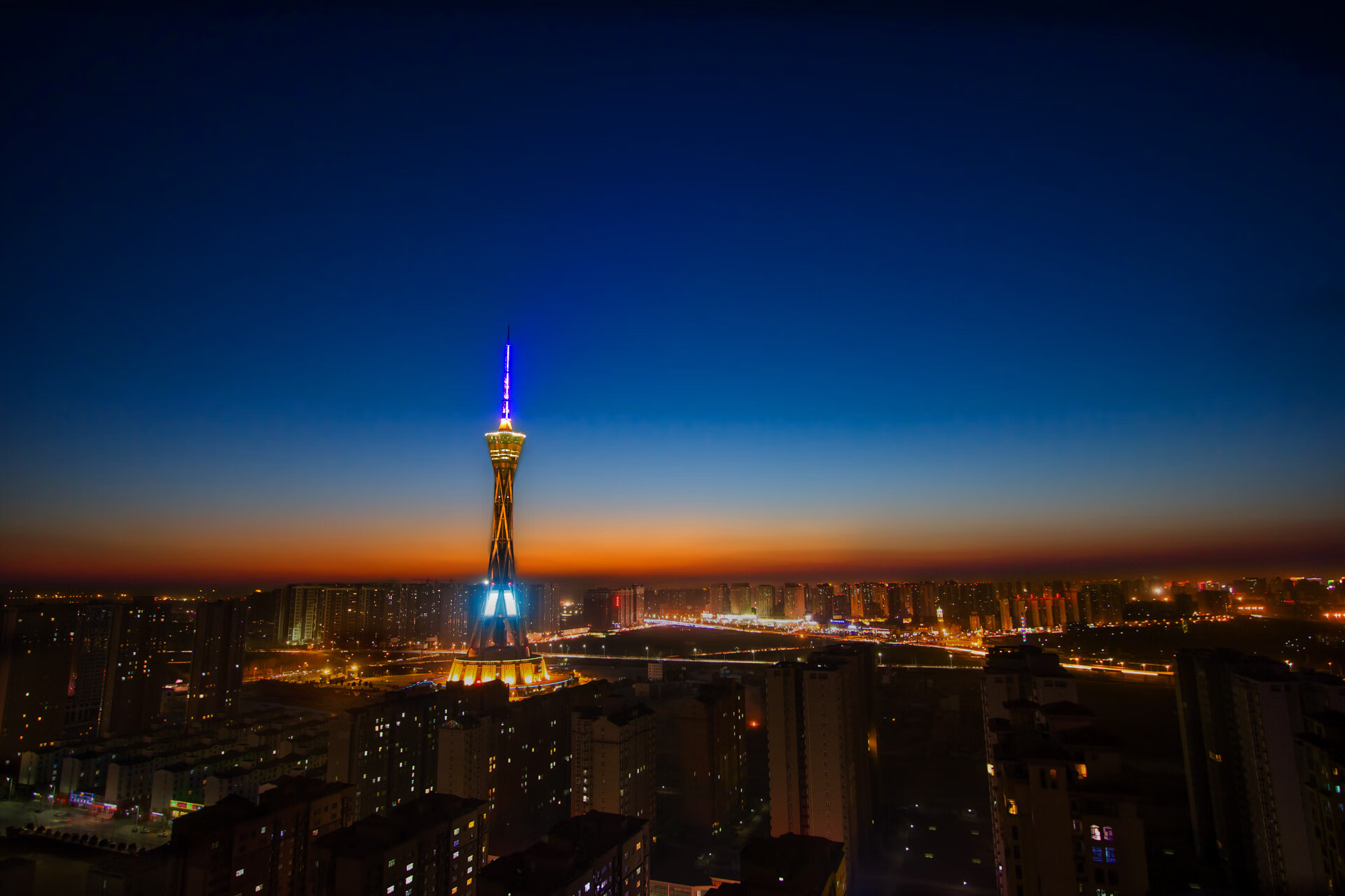 北非风暴席卷拜耳，楚阿梅尼降维打击背后的战术完胜与心理征服